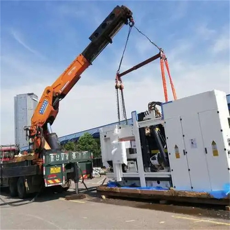 琼山附近小吊车联系方式|8-16吨|本地及时服务