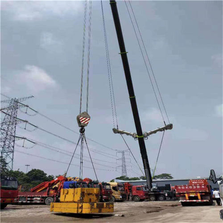 琼山风电设备吊装